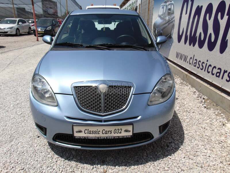 Lancia Ypsilon 1.2 8V