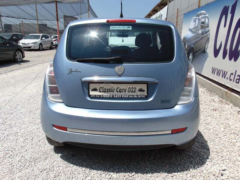 Lancia Ypsilon 1.2 8V