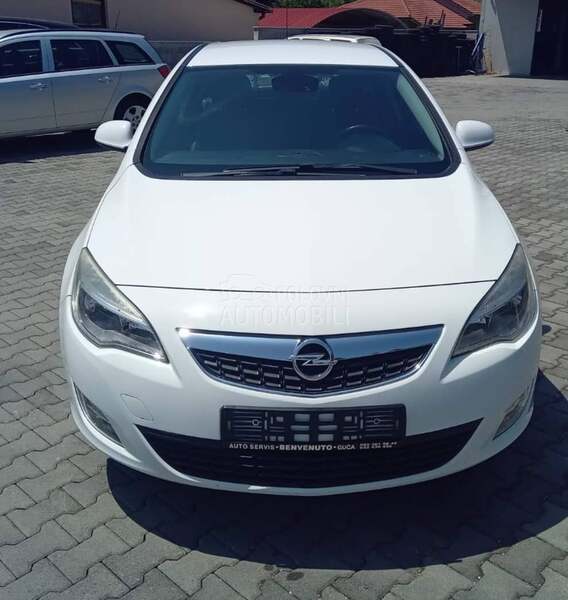 Opel Astra J CDTI