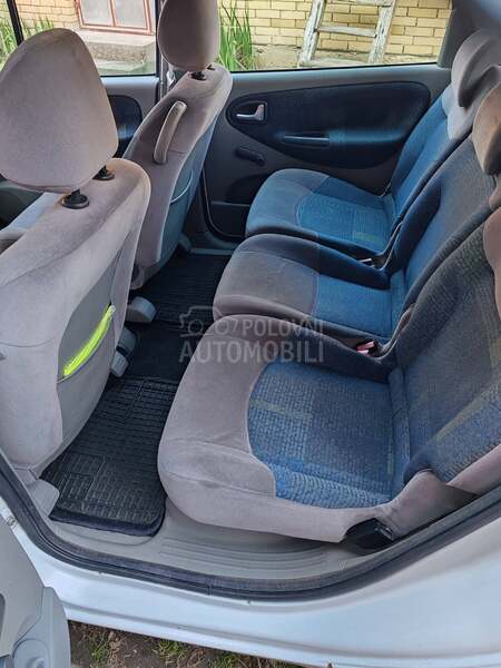 Renault Scenic 1.9 DTI