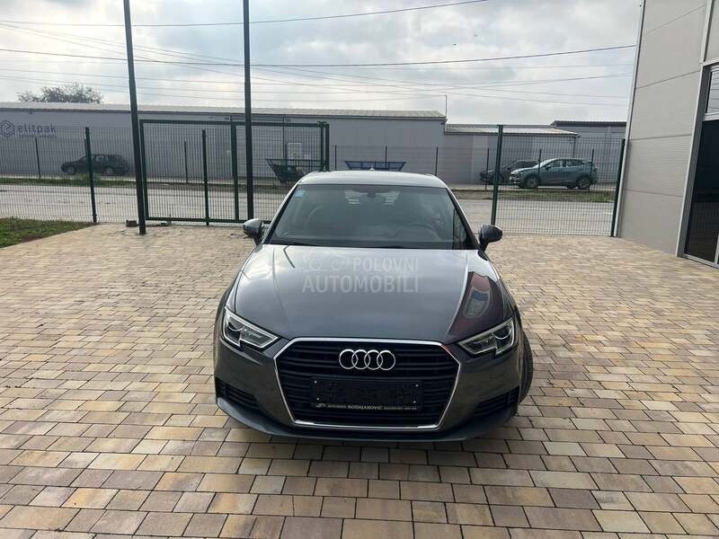 Audi A3 1.6 TDI S-TRONIC