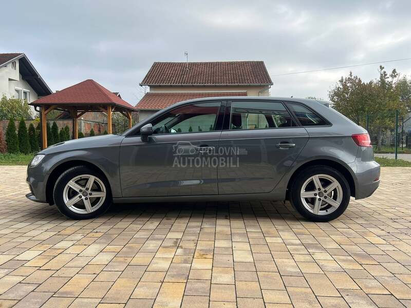 Audi A3 1.6 TDI S-TRONIC