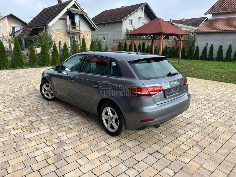 Audi A3 1.6 TDI S-TRONIC