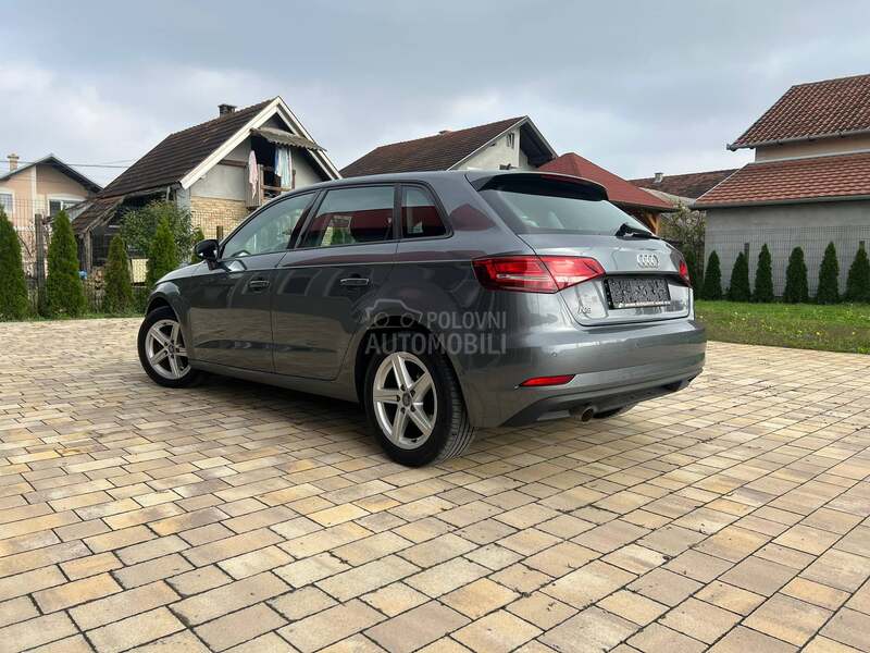 Audi A3 1.6 TDI S-TRONIC