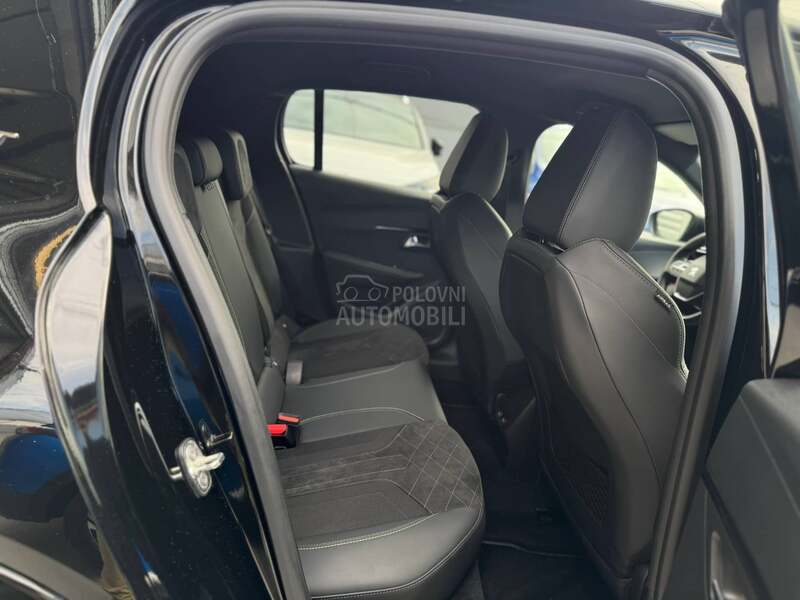 Peugeot 208 GT-Line/Black/Led