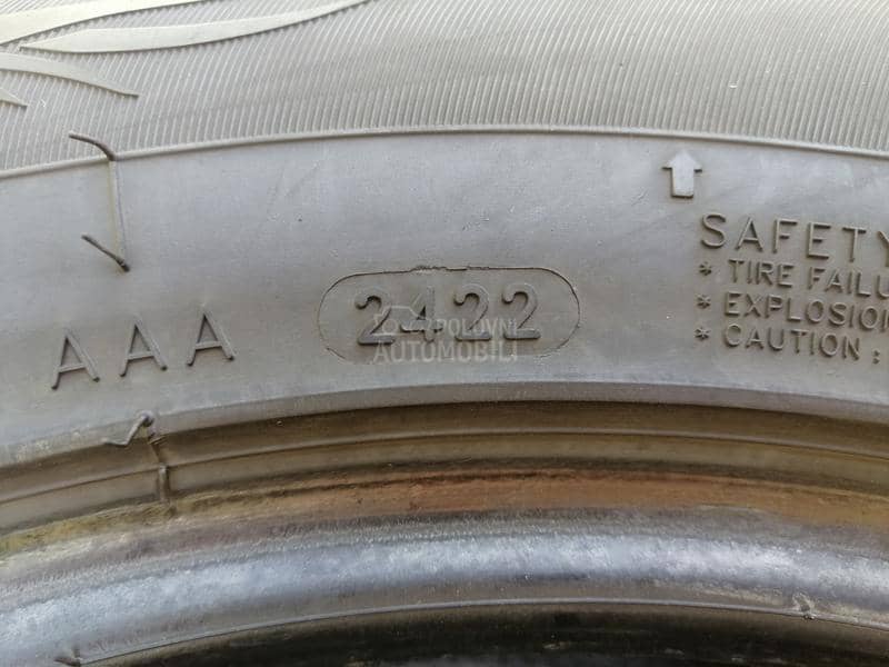 Ostalo 235/55 R17 Zimska