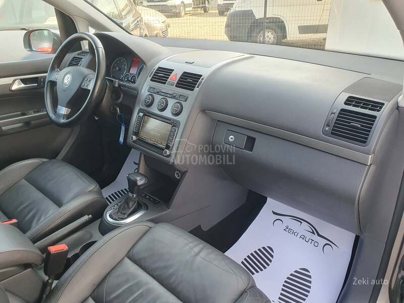 Volkswagen Touran 1.4TSI DSG CH