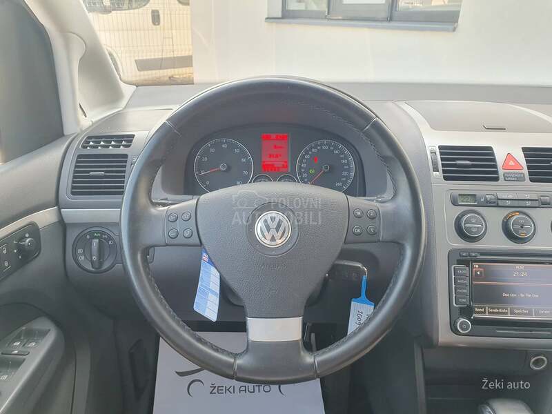 Volkswagen Touran 1.4TSI DSG CH