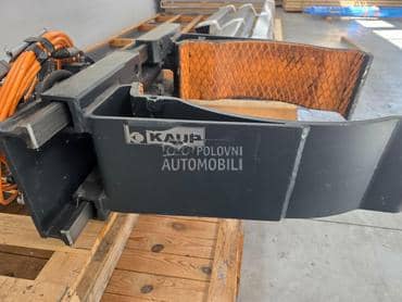 Ruka za okretanje utovar istovar buradi.