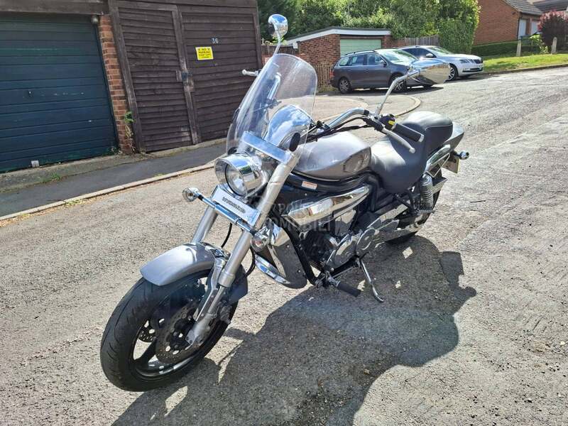 Hyosung GV650 aquila