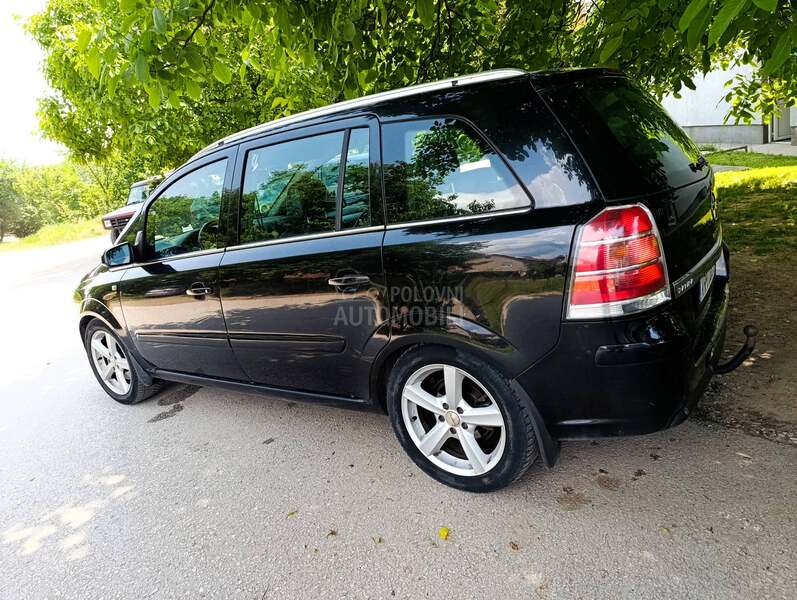 Opel Zafira 