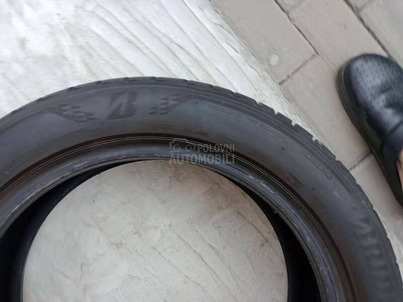 Bridgestone 215/50 R17 Letnja