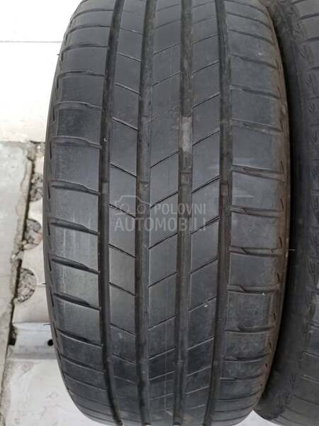 Bridgestone 215/50 R17 Letnja