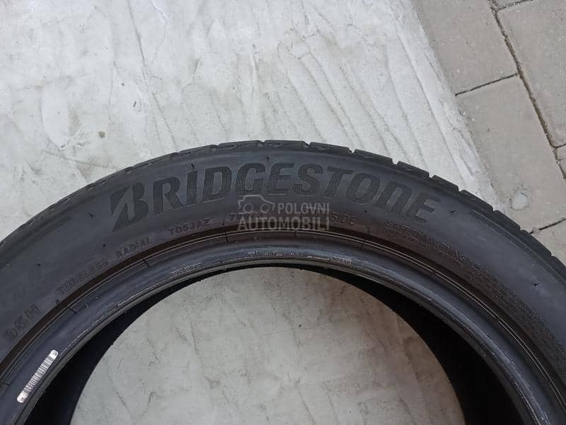 Bridgestone 215/50 R17 Letnja