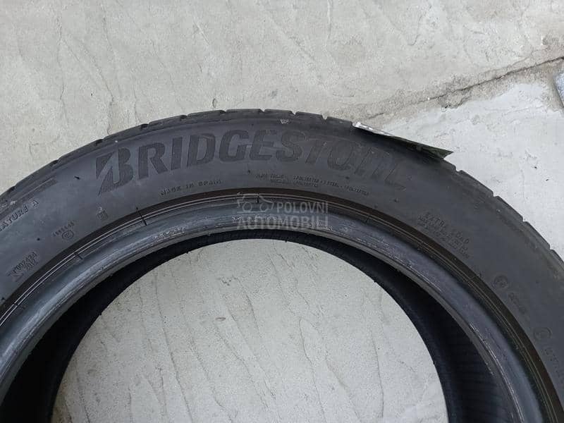 Bridgestone 215/50 R17 Letnja