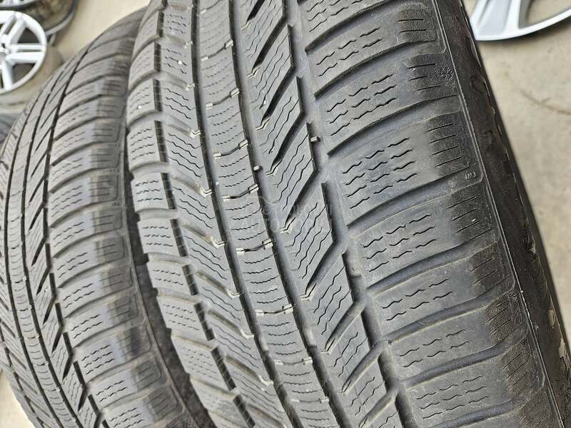 Continental 235/55 R19 Zimska