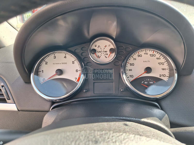 Peugeot 207 1.6