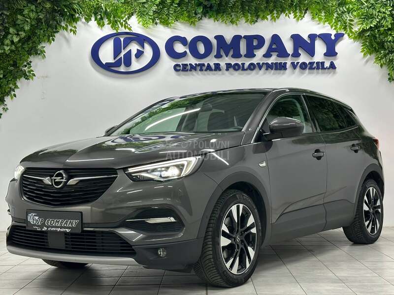 Opel Grandland X 1.2 i INNOVATION