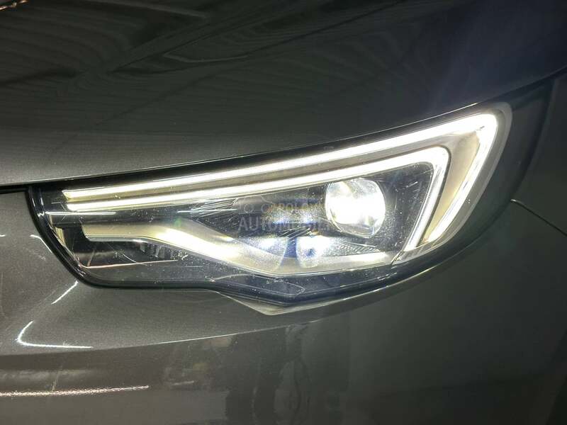 Opel Grandland X 1.2 i INNOVATION