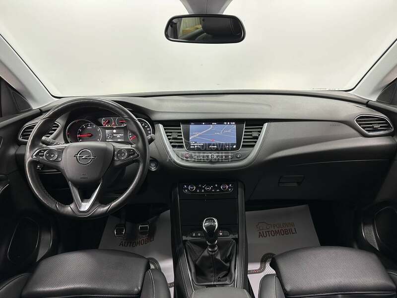 Opel Grandland X 1.2 INNOVATION