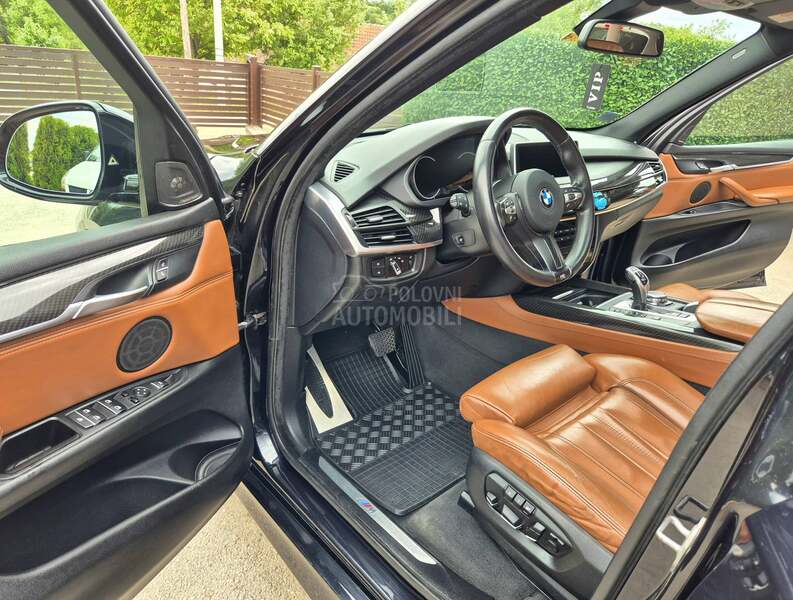 BMW X5 M40 VIRT PANO