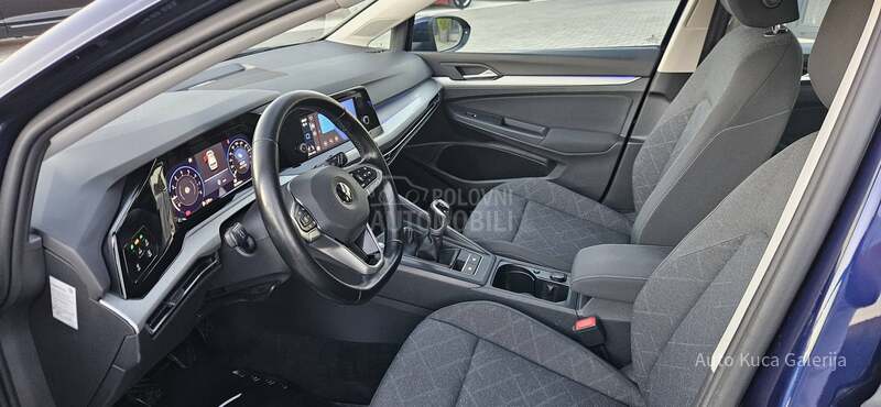 Volkswagen Golf 8 1.5 TSI
