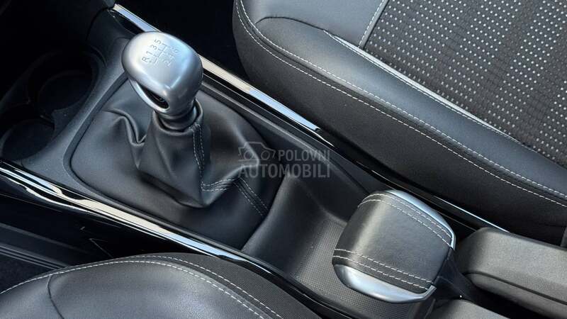Peugeot 2008 Puretech/Allure/130k