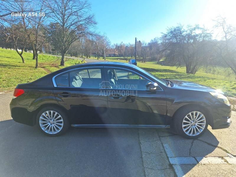 Subaru Legacy 2.0 Boxer, AWD