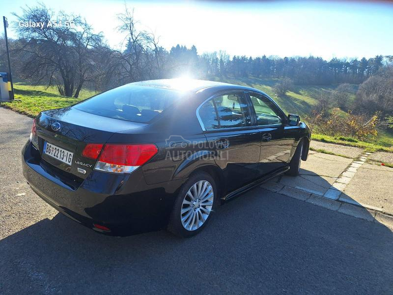 Subaru Legacy 2.0 Boxer, AWD