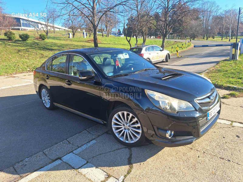 Subaru Legacy 2.0 Boxer, AWD