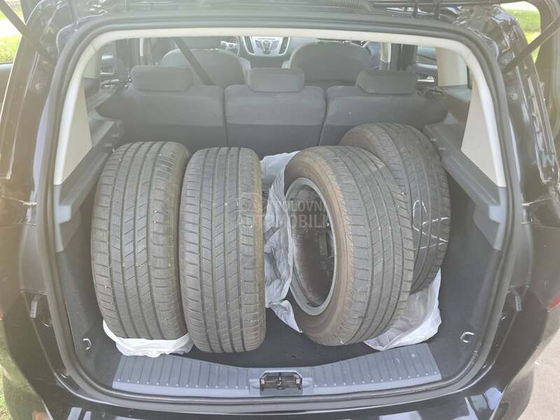 Ford C-Max 1,6 Titanium