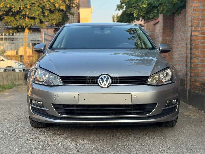 Volkswagen Golf 7 77 k.W org.K.M