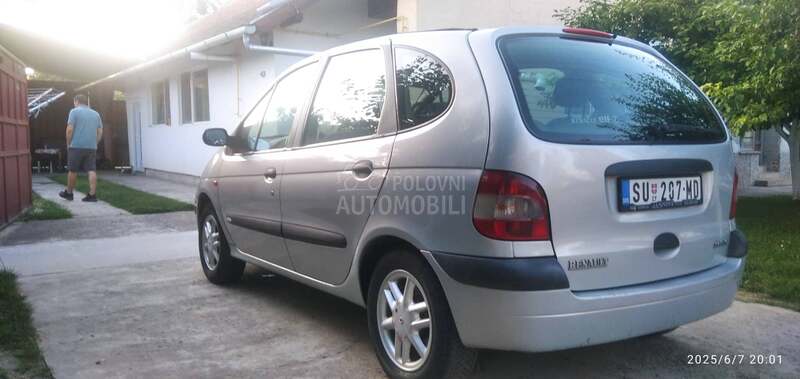 Renault Scenic 