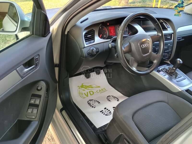 Audi A4 Nov set kvacila