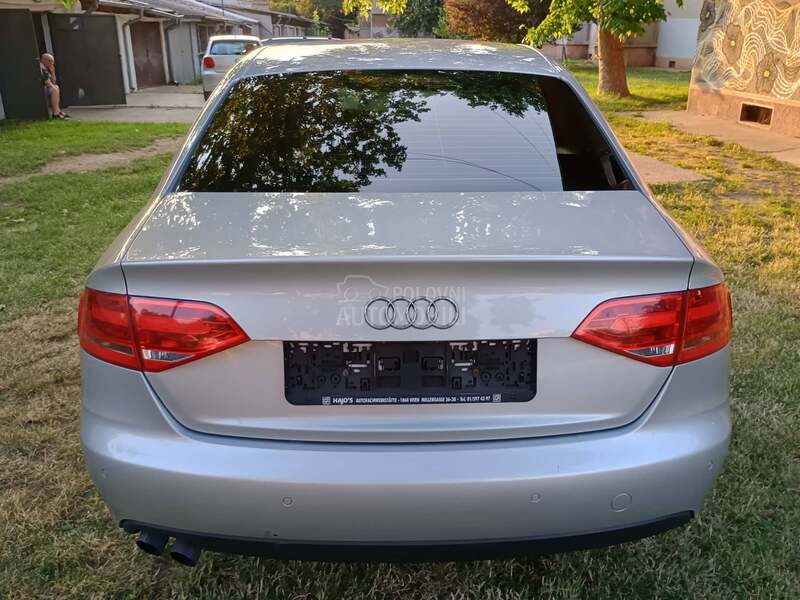Audi A4 Nov set kvacila