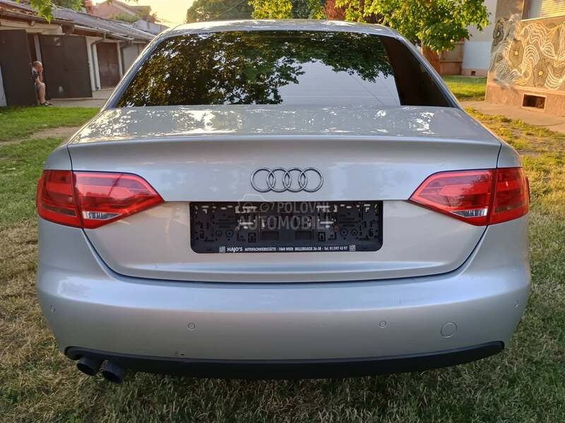 Audi A4 Nov set kvacila