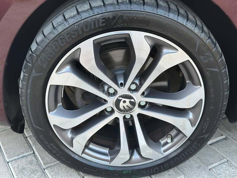 Škoda Superb 1.9 TDI ELEGANCE