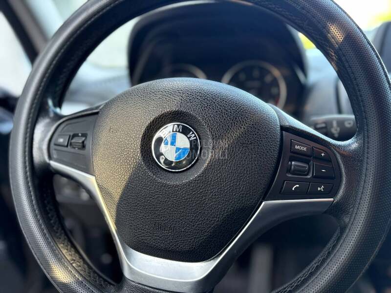 BMW 118 