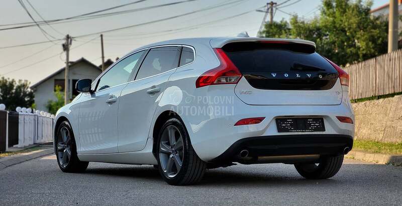 Volvo V40 T3 Summum, CH