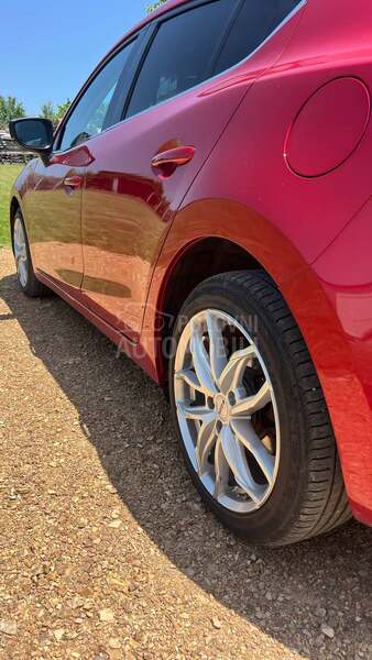 Mazda 3 Skyactive