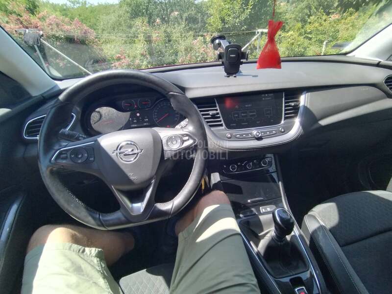 Opel Grandland X 