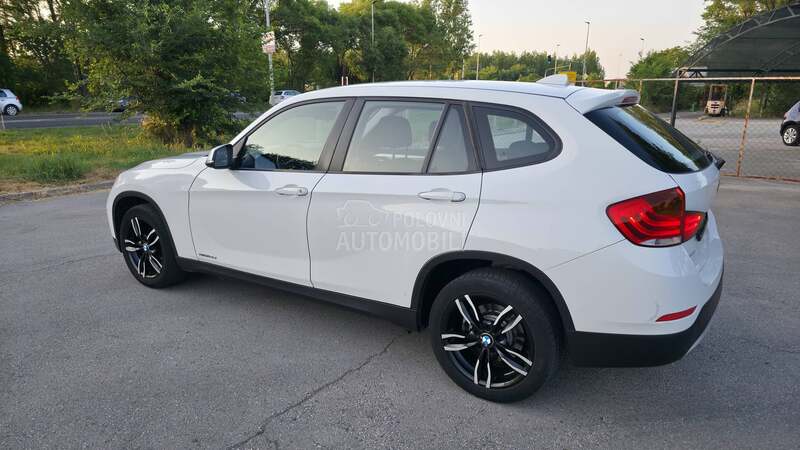 BMW X1 18d NAVl S-Drive