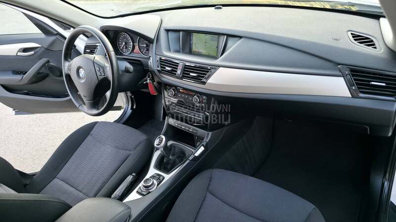 BMW X1 18d NAVl S-Drive