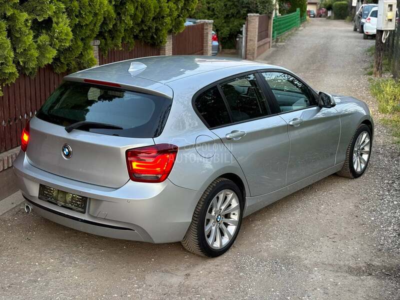 BMW 118 sport/CH/NAVl