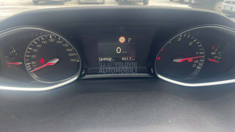 Peugeot 308 1.5HDI ALLURE-T O P