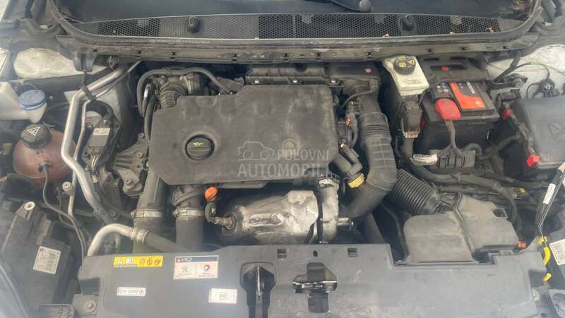 Peugeot 308 1.5HDI ALLURE-T O P
