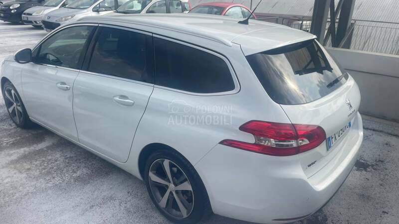 Peugeot 308 1.5HDI ALLURE-T O P