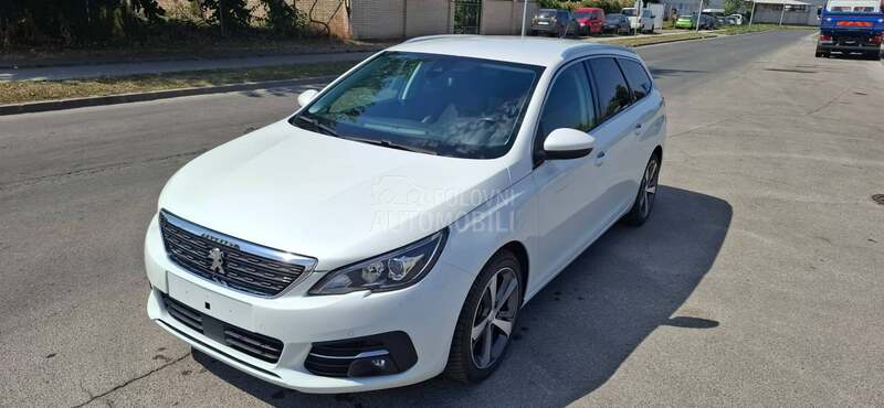 Peugeot 308 1.5HDI ALLURE-T O P