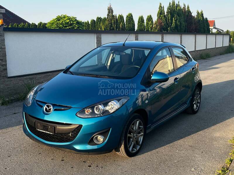 Mazda 2 GTA