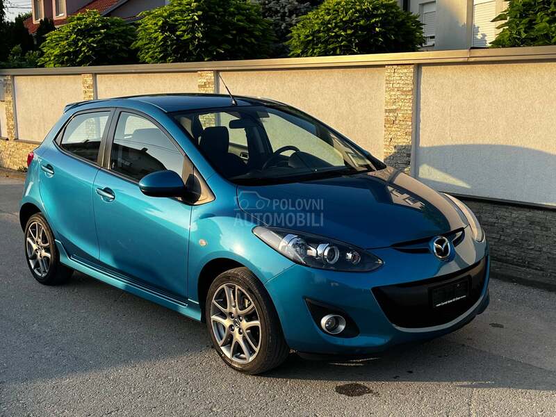 Mazda 2 GTA